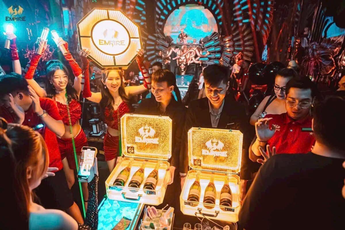 quán bar quận 1