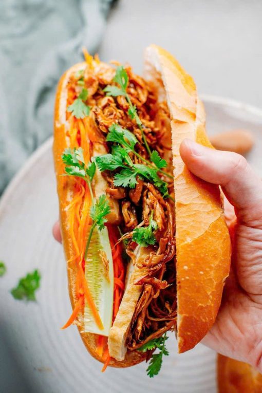 Bánh Mì Chay Lạc Việt