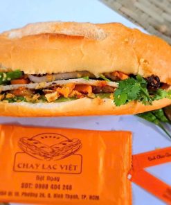 Bánh Mì Chay Lạc Việt